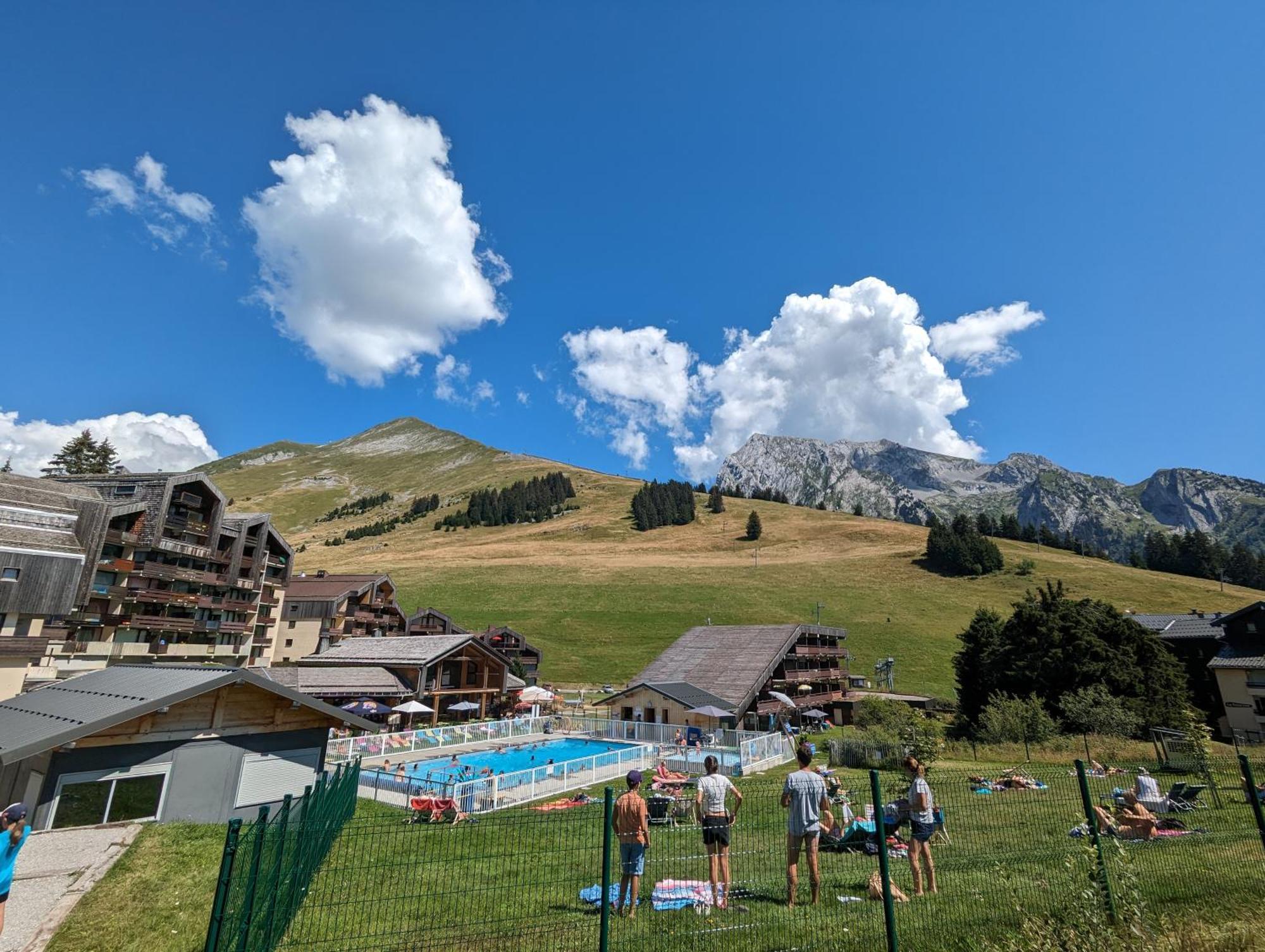 Combe Blanche 1217 Apartment Manigod Luaran gambar